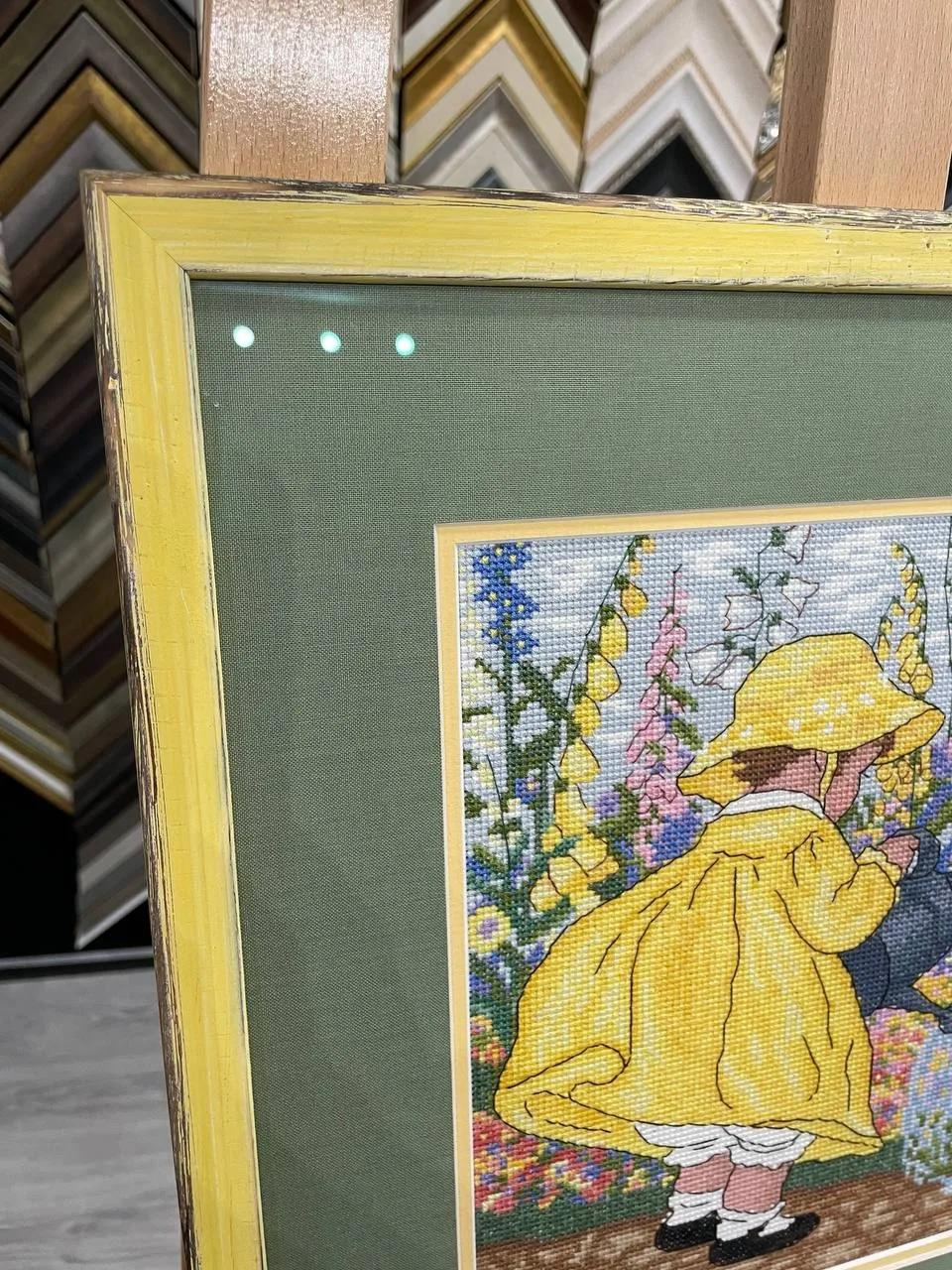 Двойное паспарту для оформления вышивок