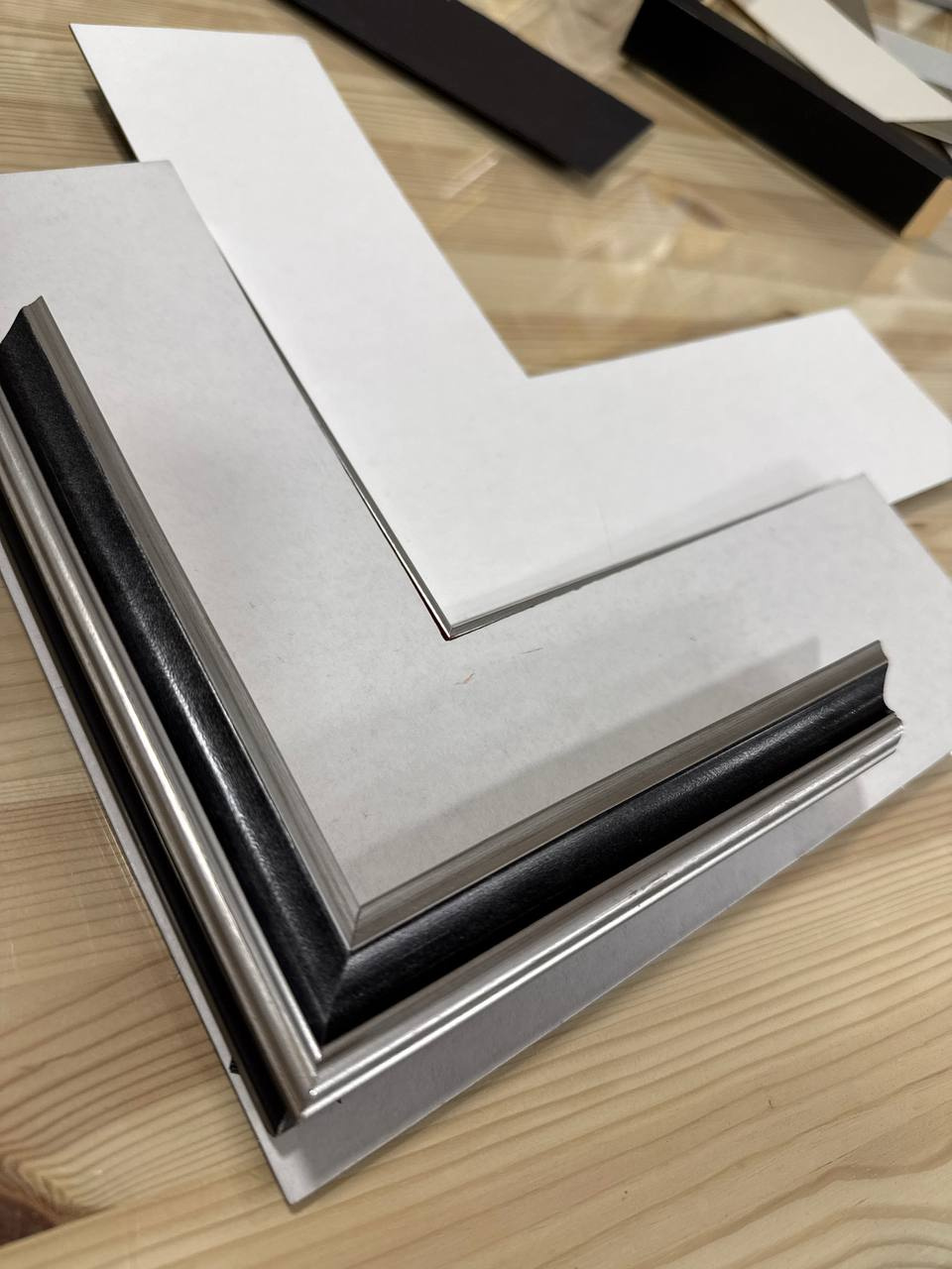 Оформление картин в багет удалённо